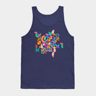 Geometry in Nature- Find the Avians Tank Top